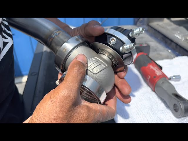 RB26 EFR 8374 TurboSmart 50MM Twin Wastegates Installation | Otis Dixon