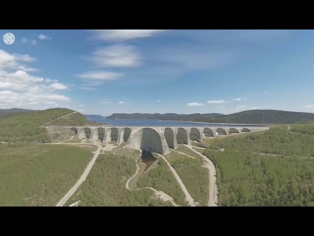 Visite d’un barrage hydroélectrique en réalité virtuelle [vidéo 360 4K]