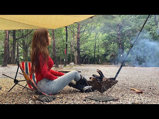 In the rain forest sound of rain cozy vibes Solo car camping / camping vlog