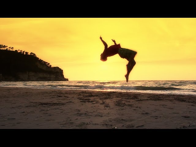 TRICKING AT THE BEACH