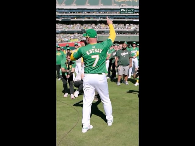 Mark Kotsay leads the final A's chant at the Coliseum 😢 | NBC Sports Bay Area