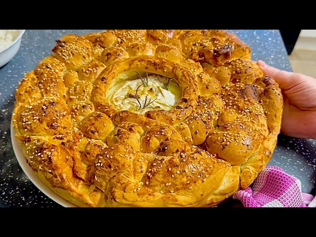 Garlic Butter Brioche & Camembert Wreath -  Christmas Sharing