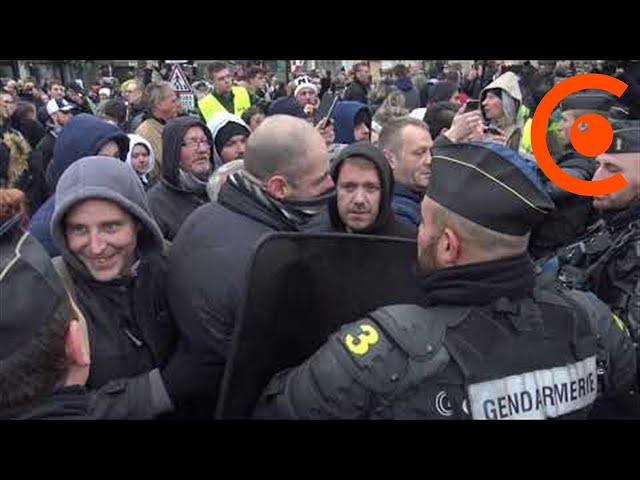 Yellow vests: Macron launches the “great debate” [4K]