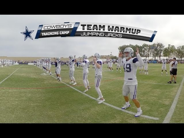 Dallas Cowboys warms up with Jumping Jacks in VR 360, look around.