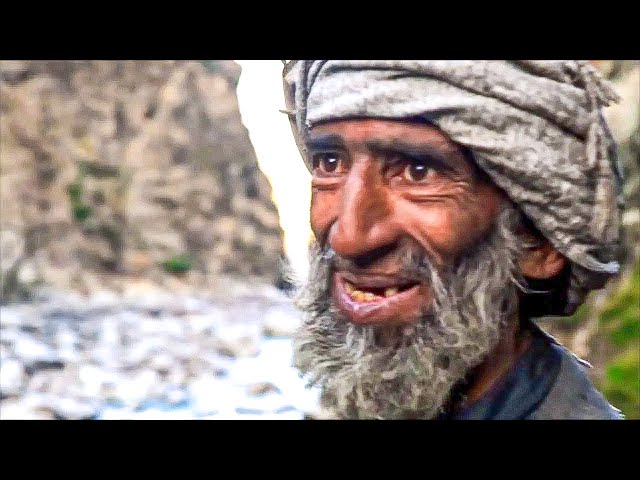 India, the Himalayas Acrobats | Deadliest Journeys