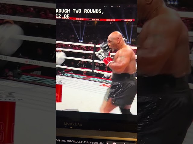 Mike Tyson almost got knocked out #jakepaul #miketyson #netflix