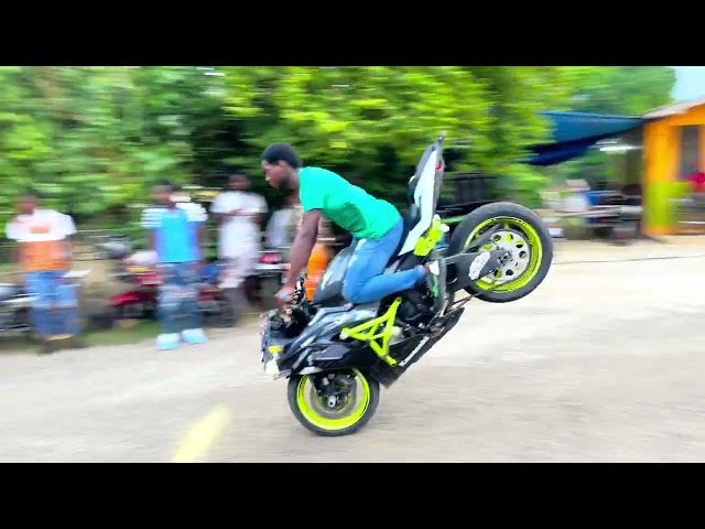 Icon bike show| Jamaica’s craziness Stunter’s | sparksplug Bikelife