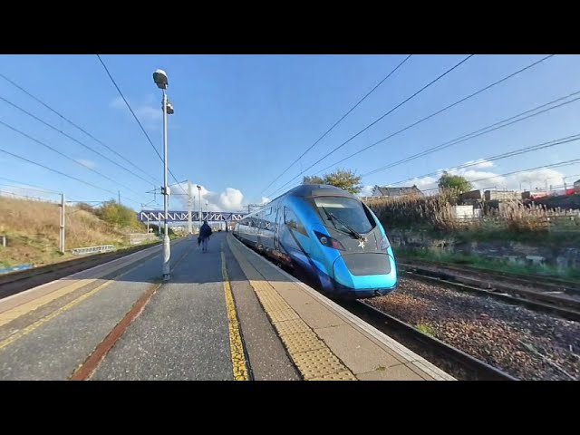 Blue Pullman HST passes Nova at Carstairs on 2021-10-25 at 1558 in VR180