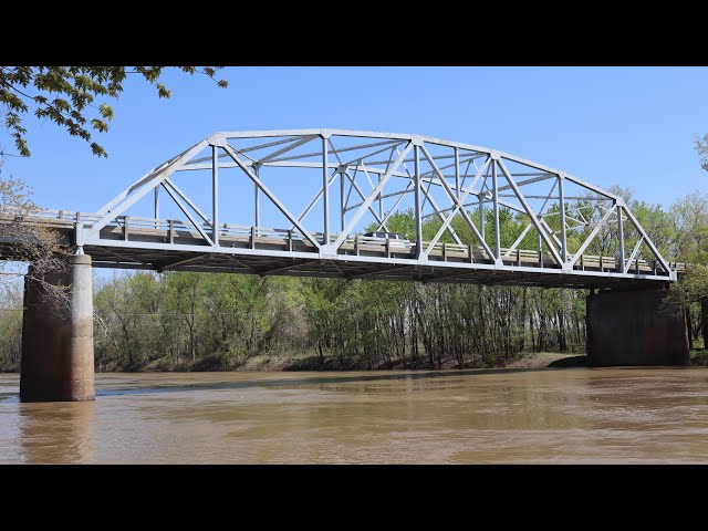 Exploration of the Illinois 4 & 15 Kaskaskia River Bridge in Fayetteville, Illinois: April 2024