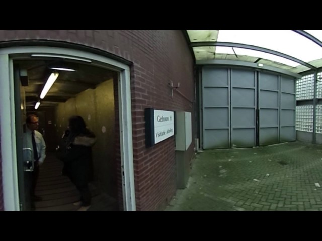 We nemen je in deze 360° video mee in de gevangenis in Tilburg | PI Tilburg Ingang