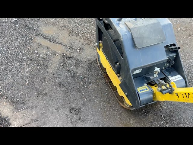 Köp Markvibrator Bomag BPR 35/42 D på Klaravik