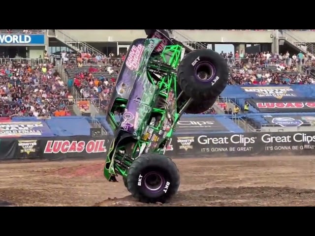 Monster Truck Jam Power Show ,Off Road Stunt Performance