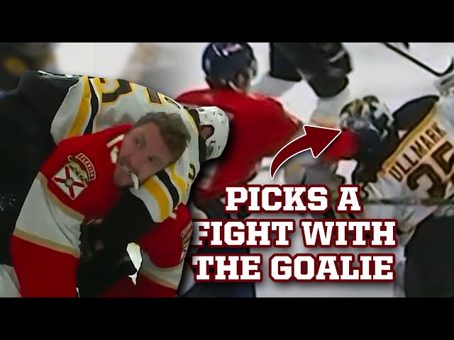 Matthew Tkachuk tries to fight the goalie Linus Ullmark, a breakdown