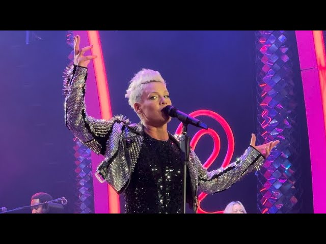 PINK – Who Knew – LIVE (Amsterdam, 2024) ​⁠