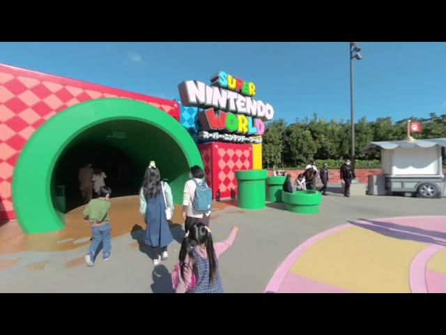 No matter how many times you pass, the entrance to the exciting Super Nintendo World VR180/3D