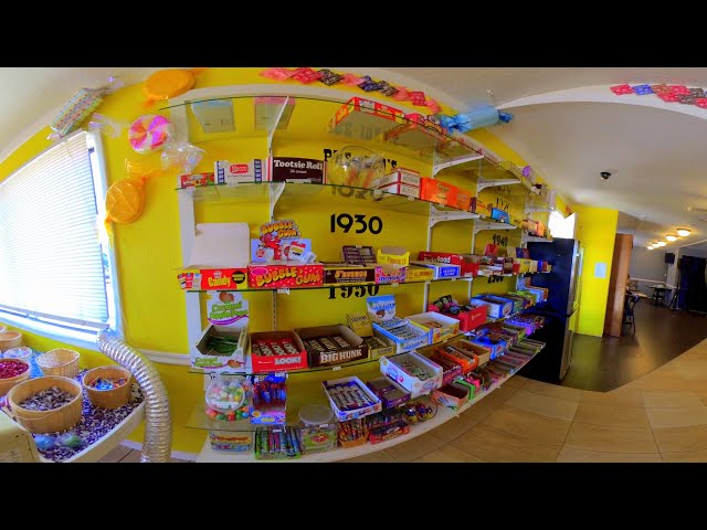 Old Candy Shop in 3D VR