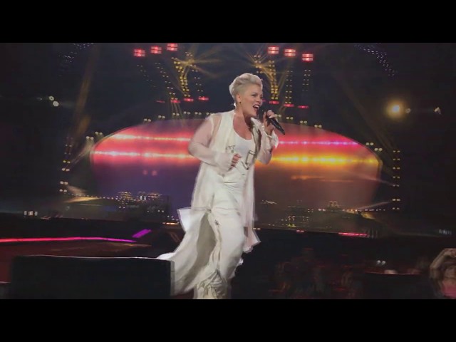 PINK - F**kin' Perfect (live from Vienna - Front Of Stage)