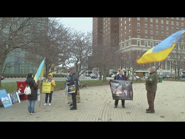 Rally for Ukraine held in Niagara Square as war with Russia continues