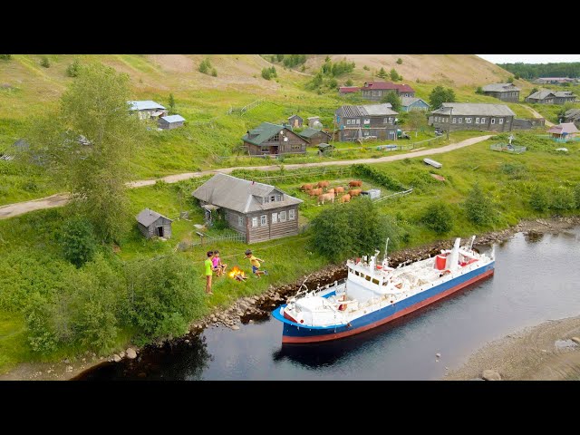 Life in a VILLAGE CUT OFF from Civilization in Russia.  Life without communication and roads