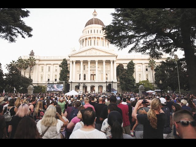 #LETUSWORSHIP - Sean Feucht - Sacramento, CA