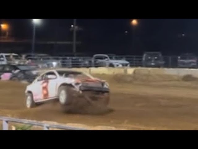 Full send jump and Run!!! No Rules #offroad #demolitionderby #crash #win