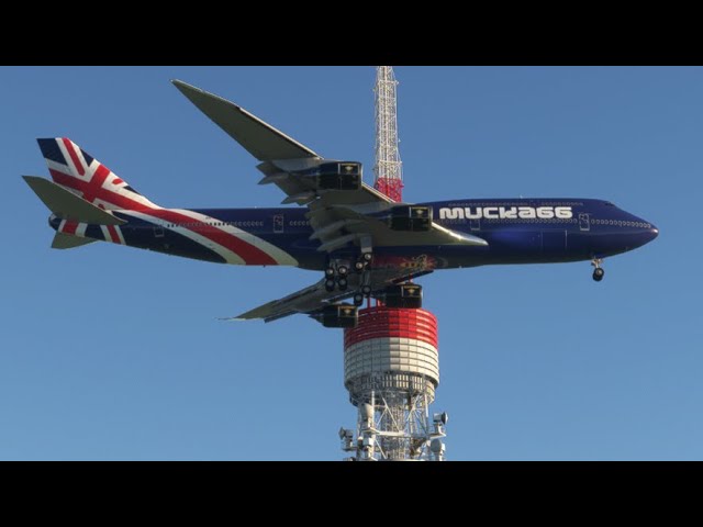 IMPOSSIBLE LANDING - aircraft boeing 747  - Haneda,Tokyo airport