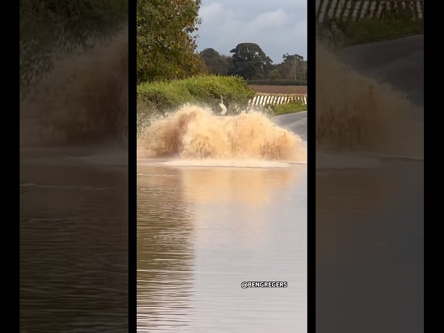 How’s She Made That..?! 😳😅 #Sendit #Waves #FloodsUK #Flooding #CarsvFlood #Seat #cars #wow #Fyp