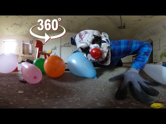 Creepy Halloween Horror Clown - VR 360