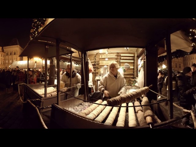 360 video: Traditional Trdelnik at Old Town Square, Prague, Czech Republic