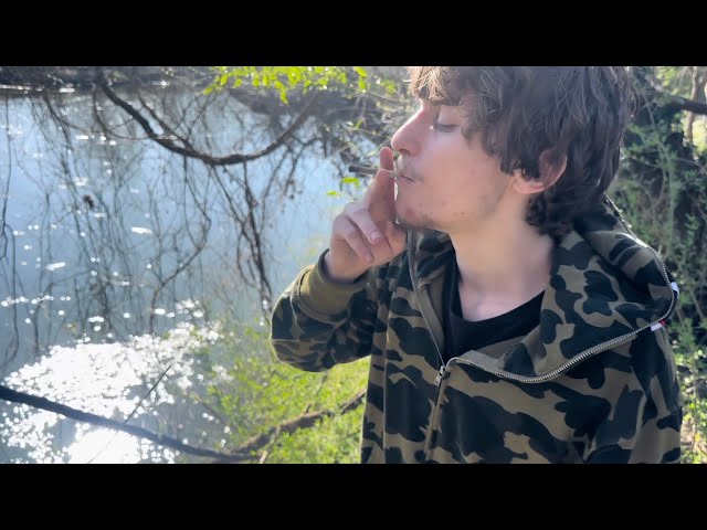 finding new smoke spots (stoner vlog)