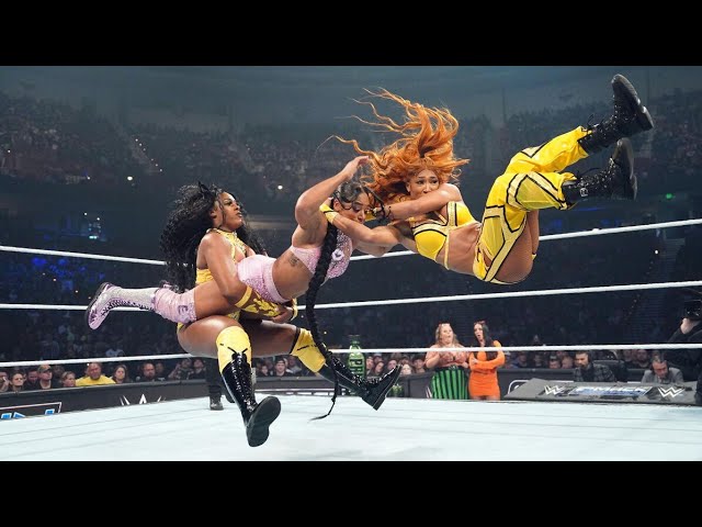 WWE Jade Cargill & Bianca Belair vs Lash Legend & Jakara Jackson 10/11/24