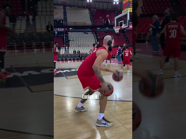 Locked In | Evan Fournier Shows Off His Ball Control and Focus | Olympiacos