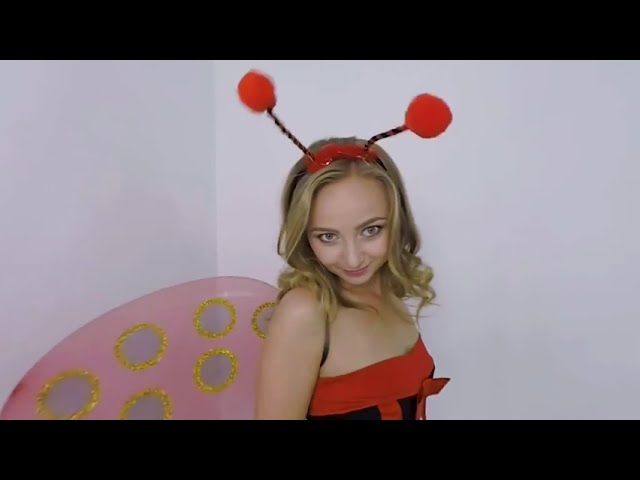 Bee Girl 3D VR180 4K UHD