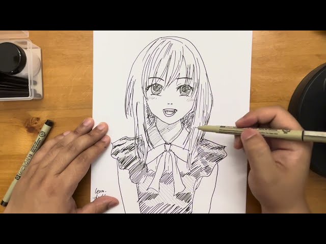 Practice traditional manga drawing a girl smiling using line and hatching