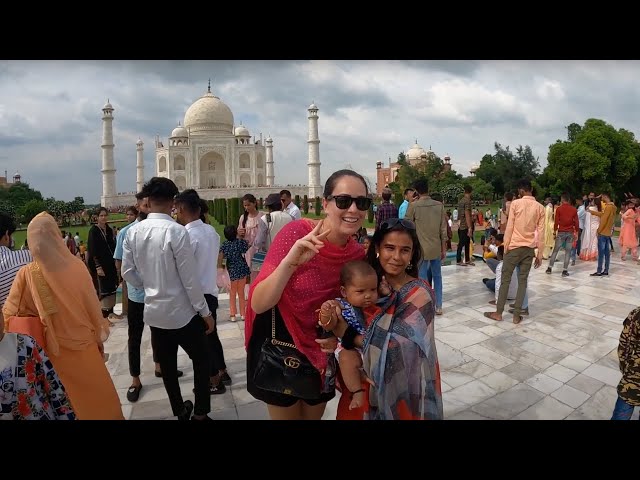 What Visiting the Taj Mahal is Really Like 🇮🇳 My crazy experience in INDIA 2022! 😮