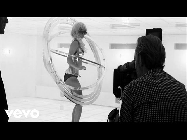 Lady Gaga - Bad Romance (Official Behind the Scenes)