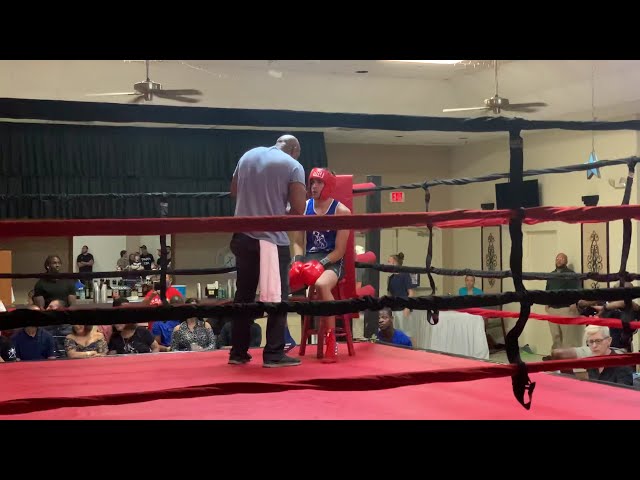 MY FIRST AMATEUR BOXING FIGHT (141 lbs)