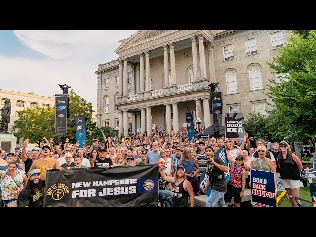 Thousands of worshippers flood the state Capitol of New Hampshire #LetUsWorship