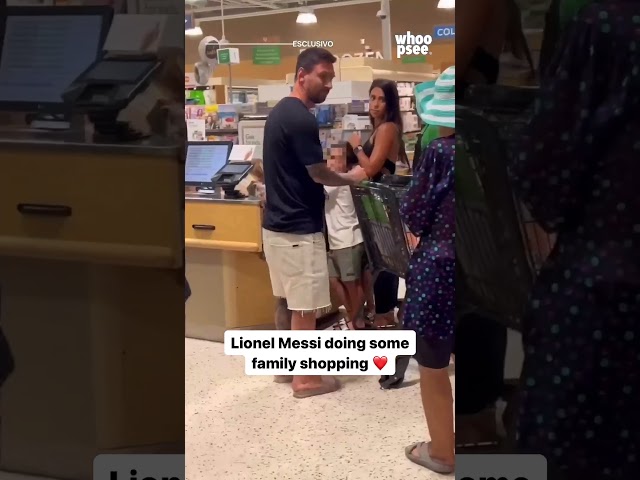 Lionel Messi was spotted at a Publix in Miami shopping with his family ❤️ (via @whoopsee.it) #shorts