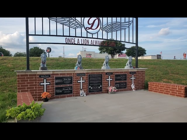 Road Side Memorial-- 4 Teens Killed by DUI Driver in Durant, Oklahoma