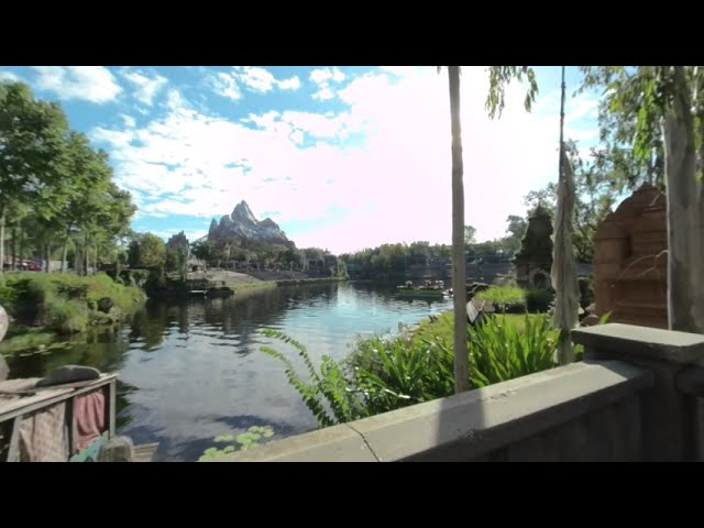 VR180 - Walt Disney World - Animal Kingdom - Ducktales Cavalcade - November 24th 2020