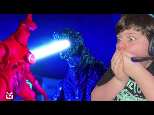 Reacting to GODZILLA VS GIGAN REX in STOP MOTION!! [Insane]