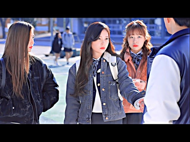 KOREAN CLIP ~ If Popular Girl Has Fake Boyfriend | What is not there is