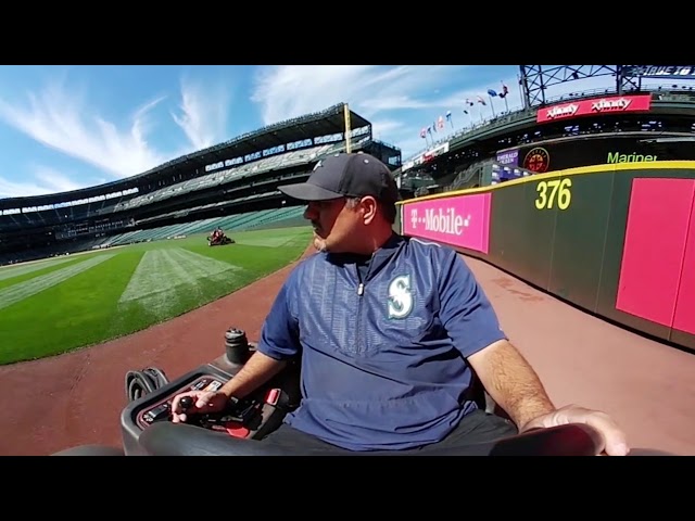 Watch how the Mariners’ grounds crew makes the diamond shine in 360 degree virtual reality