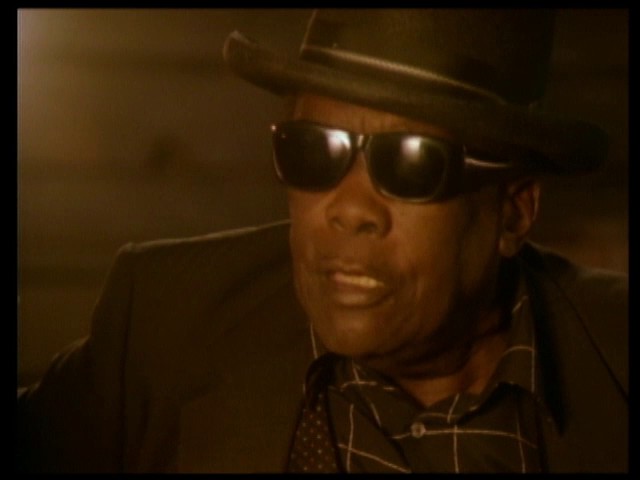 John Lee Hooker featuring Bonnie Raitt - I'm In The Mood (Official Music Video)