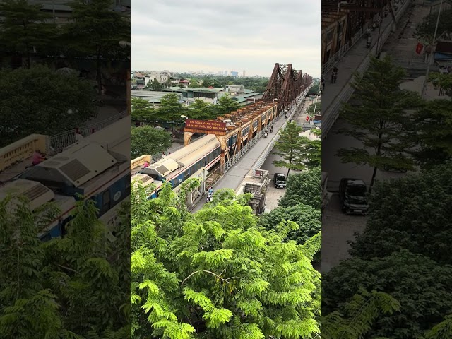 Long Bien Railway Bridge (Hai Phong - Hanoi Express) (Vietnam Railways)