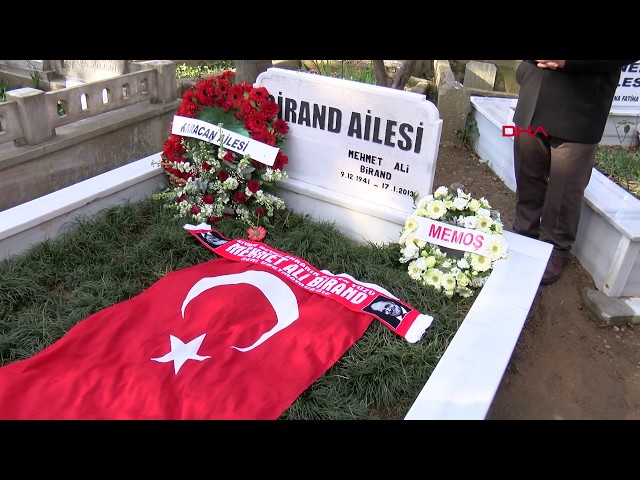 Mehmet Ali Birand mezarı başında anıldı