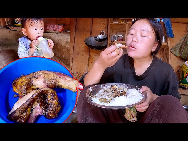 laxmi cooks chicken curry and rice || Life in rural Nepal || @lifeinruralnepal