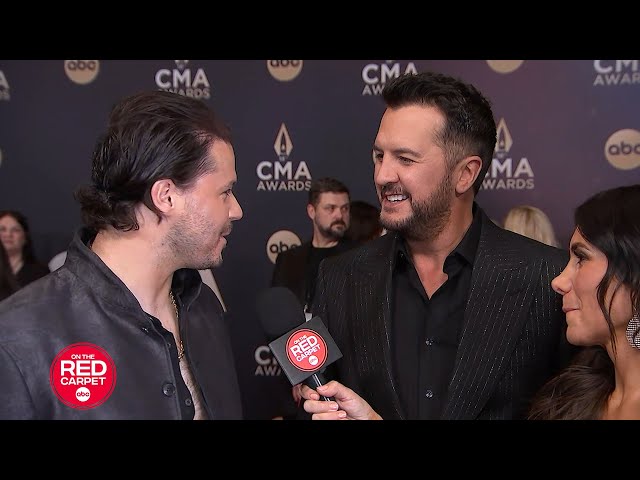 Luke Bryan surprises Josh Ross with award live during 2024 'CMA Awards' red carpet interview