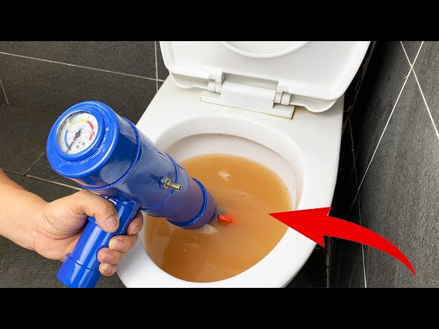 Why do plumbers near me always secretly do this!How to pump water for life without electricity